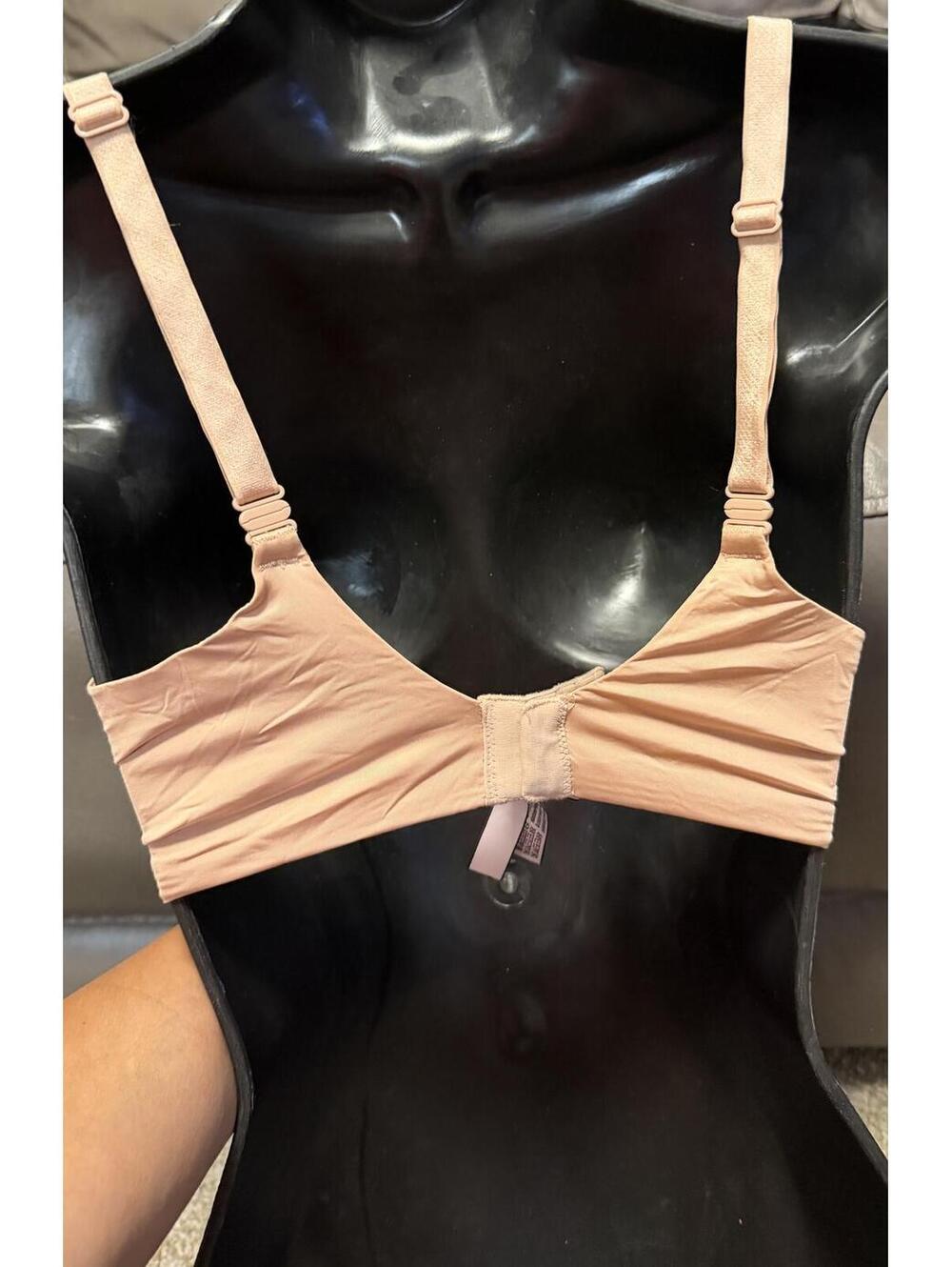BRA Victoria's Secret Nude Bra 38DD/F85 Without Padding - Picture 2 of 6